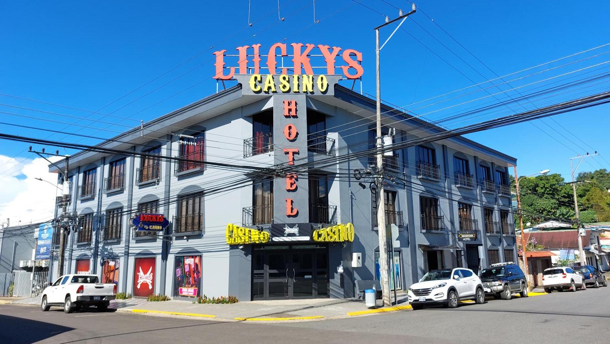 Hotel Luckys San Isidro De El General Extérieur photo